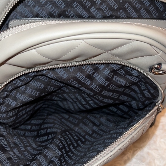 COPY - Steve Madden |nwt| Gray Mini Backpack - Picture 4 of 6